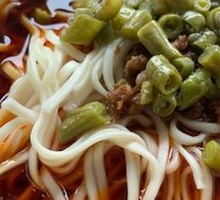 Stewed Pork and String Bean Noodles