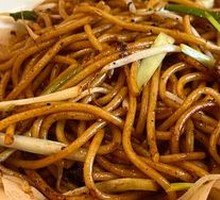 Black Pepper Beef Stir-Fried Noodles