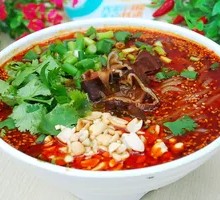 Bamboo Shoot and Intestine Rice Noodles