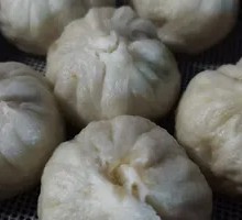 Saucy Pork Steamed Buns