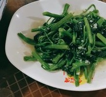 Garlic Stir-Fried Water Spinach