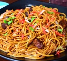 Tender Beef Stir-Fried Noodles