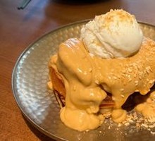 Thai Tea Toast with Ice Cream