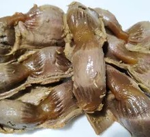 Braised Duck Tongue with Pig's Liver