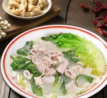 Stewed Intestine with Rice Noodles