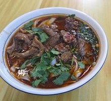 Changde Jinshi Beef Shank with Flat Noodles
