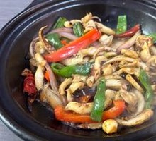 Stir-fried Squid in Clay Pot
