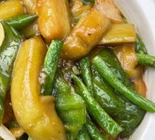 Eggplant and Green Bean Stir-fry