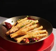 Tender Braised Chicken Feet