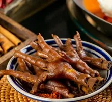 Spicy Braised Chicken Feet