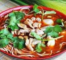 Sichuan-style Pepper Chicken Offal Noodles