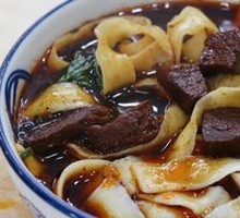 牛肉刀削汤面