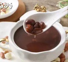 Lotus Seed and Peanut Milk