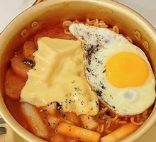 Cheese Rice Cake Spicy Turkey Noodles