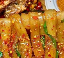 Spicy Wide Rice Noodles