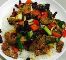 Pickled Pepper Pork Liver Wooden Bucket Rice
