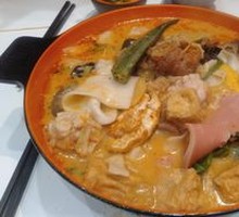 Spicy Hot Pot in Golden Soup