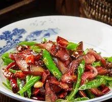 Green Pepper Stir-fried Pig's Stomach