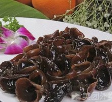 Mushroom and Wood Ear Mushroom Stir-fry
