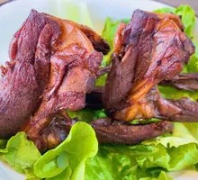 Sauce-Flavored Duck Frame