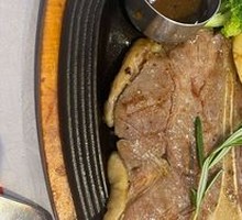 European-style Grilled T-Bone Steak