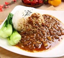 Sauce-Drizzled Braised Pork Rice