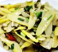 Pickled Mustard Greens Stir-Fried with Bamboo Shoots