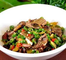 Double Pepper Eel with Soil Fish