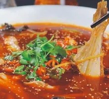 Sichuan-style Catfish with Chili Peppers