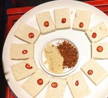 Crispy Tofu with Sauce