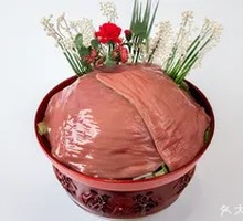 Sliced Pork Kidney with Big Knife