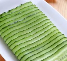 Kung Fu Cucumber Slices