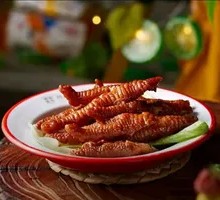 Braised Chicken Feet with Tiger Skin
