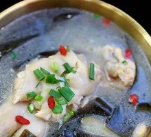 Old Mother's Pig Trotter