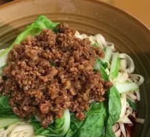 Vegetarian Pepper Sauce Noodles