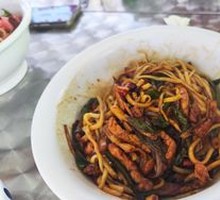 Shredded Pork with Mushroom Noodles