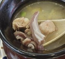 Pig's stomach chicken soup