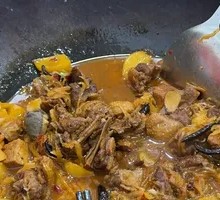 Iron Wok Stewed Duck Meat