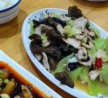 Sliced Pork with Bamboo Shoots and Black Mushrooms