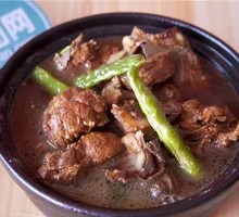 Braised Spare Ribs in Clay Pot