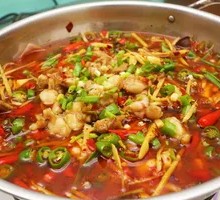 Sliced Ginger and Frog Legs