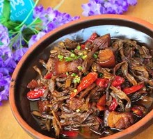 Dried Kidney Bean Braised Pork