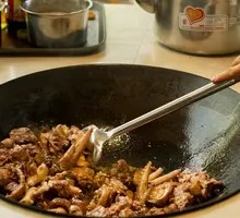 Stir-Fried Chicken with Grains