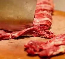 Fresh-cut Wagyu Strip