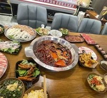 Braised Chicken Feet in Spicy Sauce