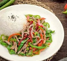 Green Pepper Beef Rice Bowl