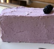 Berry Cream Cake