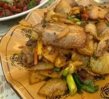 Stir-Fried Pork with Potatoes