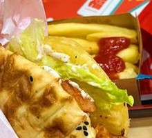 Grilled Pineapple Chinese Burger