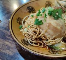 Spicy Broad Noodles with Pea Paste